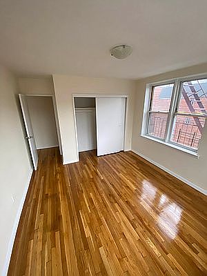 4th image of 8610 Elmhurst Ave #2A