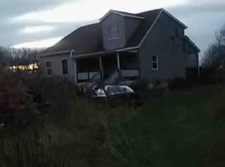 160 Woodwind Rd, Slippery Rock, PA 16057