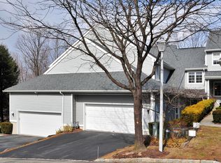 10 Hixson Ct, Montville, NJ