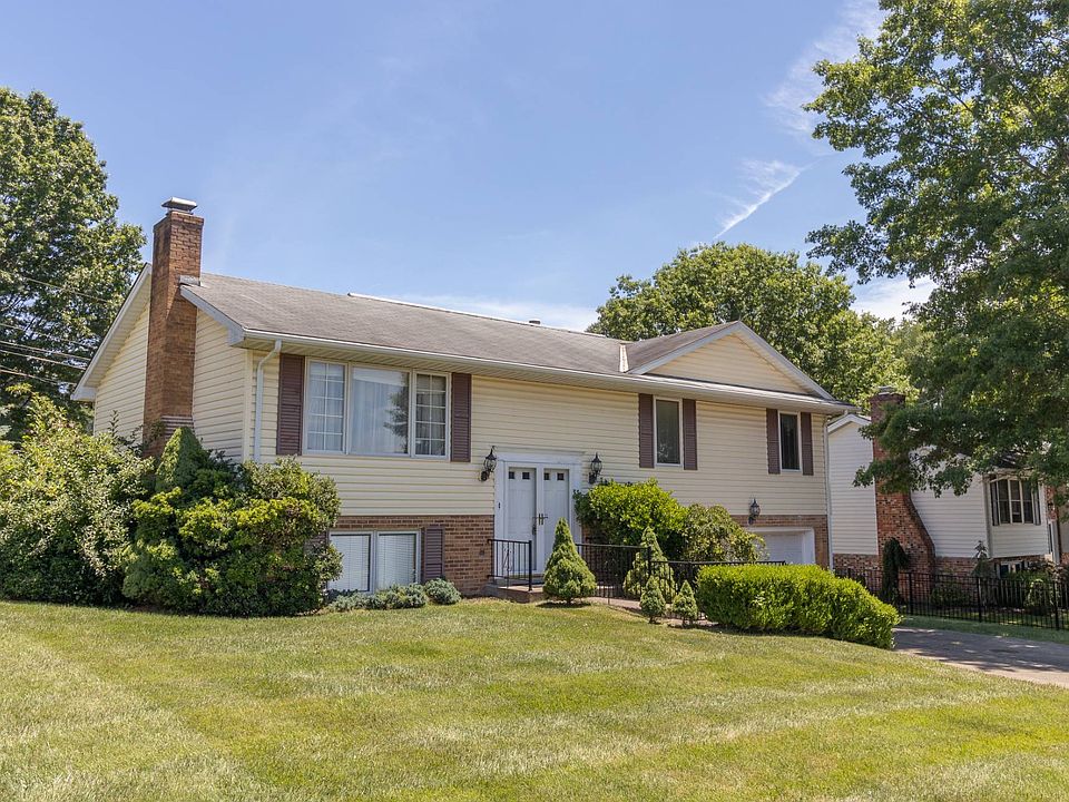 1st image of 178 Archwood Ave