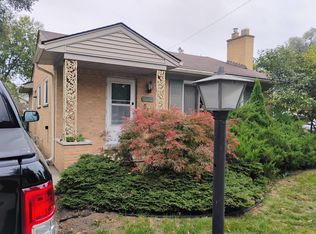 73 Maplefield Rd, Pleasant Ridge, MI 48069