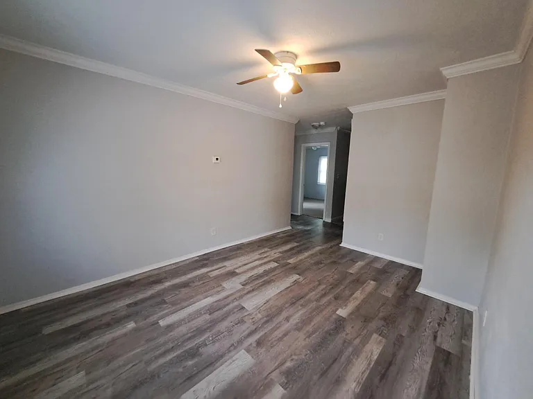 703 Alexander St #1 — Photo 8