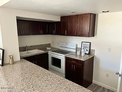89 Acoma Blvd N #3 — Photo 7