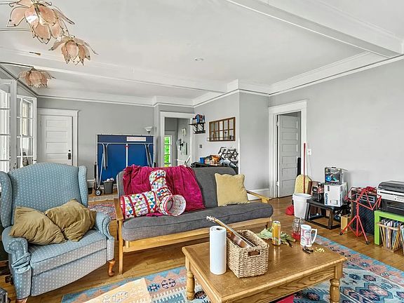 5th image of 2325 Pleasant Ave #2