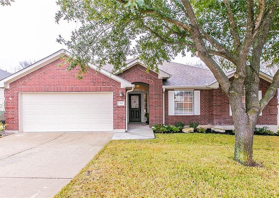 1st image of 303 Plumbago Dr
