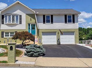 1661 Best Pl, Bethlehem, PA 18017