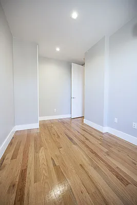 Rented by Brooklyn Group | media 24