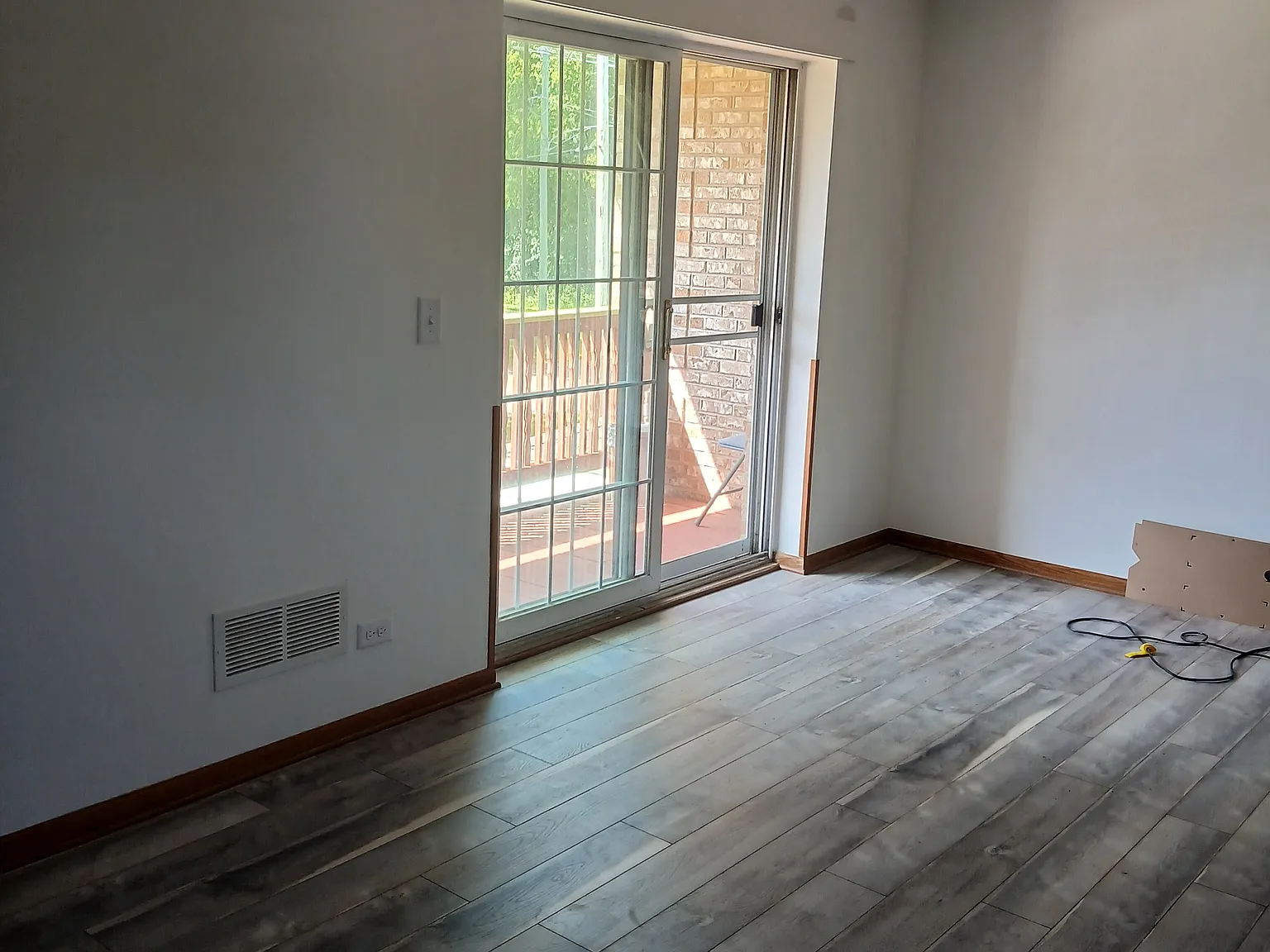 2 bed, 850 sqft, $1,200 — Photo 3