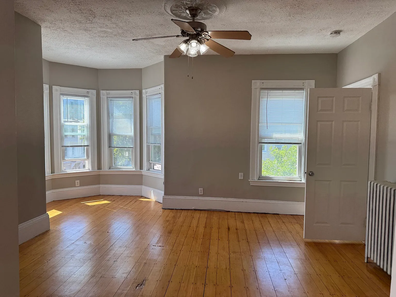 2 bed, 1000 sqft, $2,600 — Photo 4