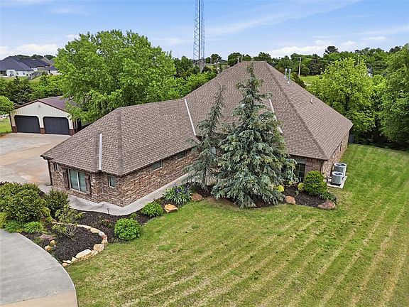 2nd image of 4608 Riata Cir