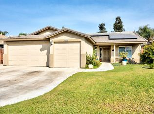 9818 Commodore Dr, Bakersfield, CA 93312