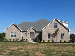 1015 Caballo Trl, Gallatin, TN 37066