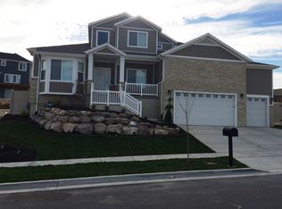 15177 S Inverleith Cv, Bluffdale, UT 84065