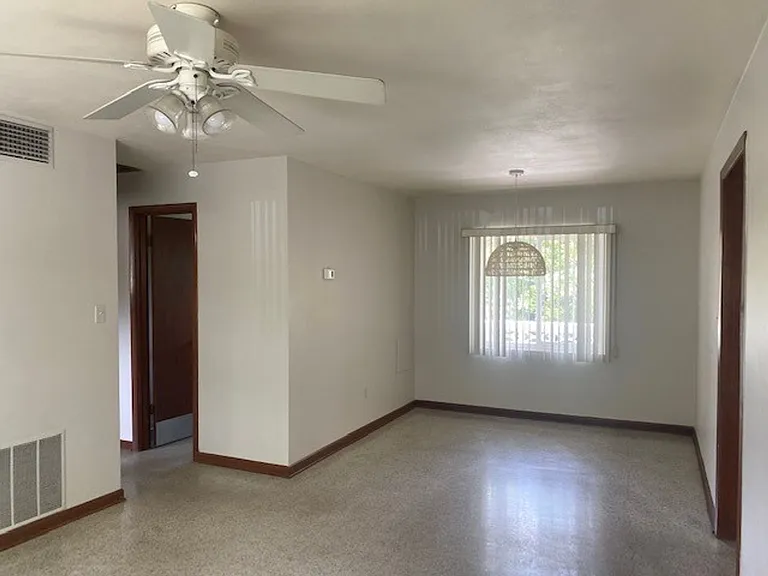 1820 NW 10th St — Photo 67