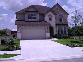 2nd image of 525 Wiltshire Dr