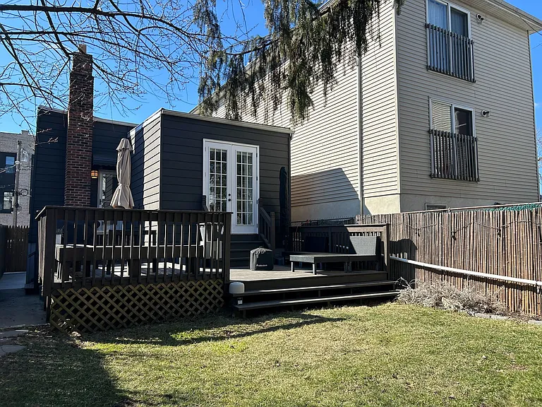 66 Irving St — Photo 23