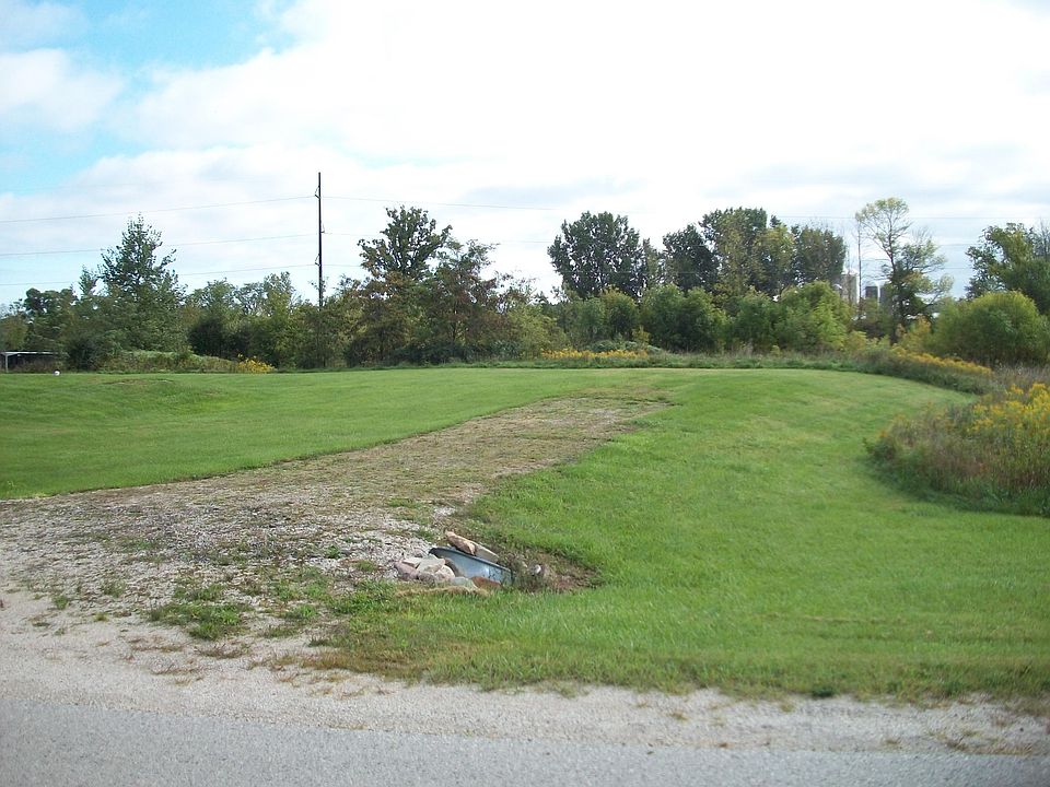 1st image of N853 Moraine Dr