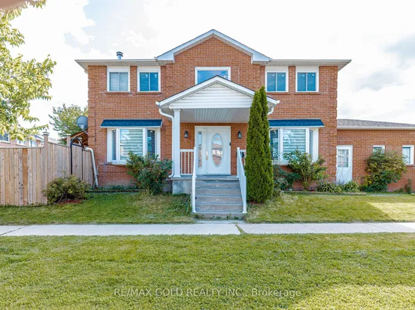 4 Horsham St, Brampton, ON L6X 3R5