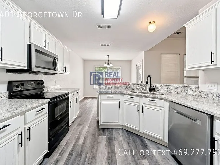 3401 Georgetown Dr — Photo 13