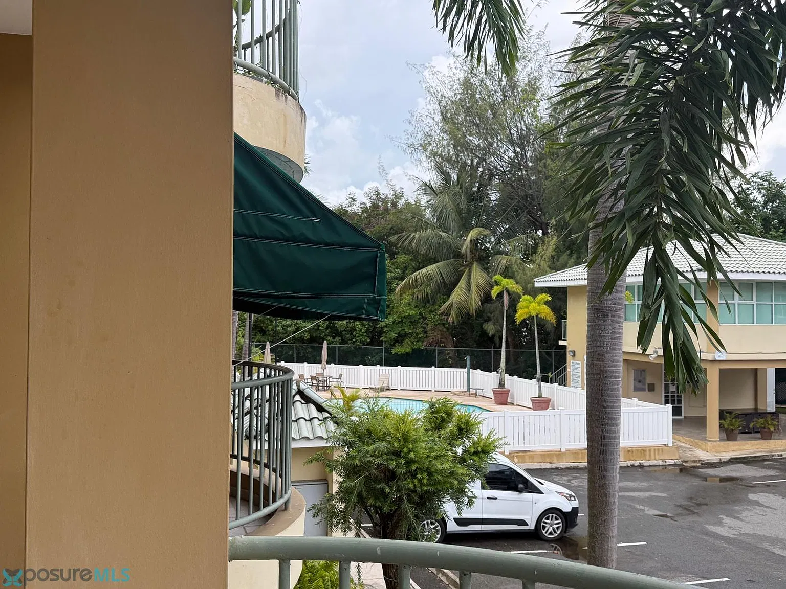 Point Lagoon Estates (Condominio) — Photo 4
