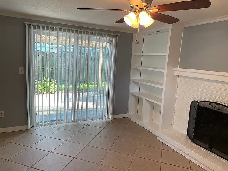 6715 Parkside Dr — Photo 14