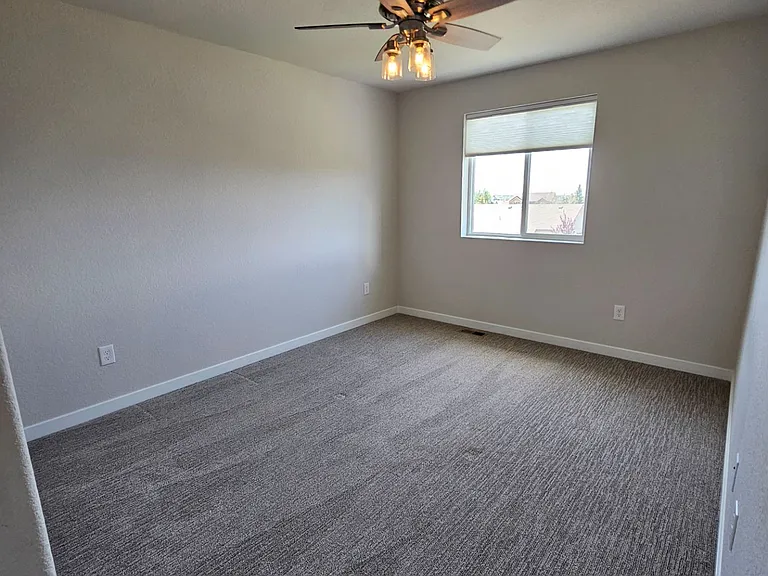 1853 Clayhouse Dr — Photo 17