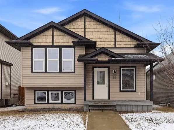 28 S Ibbotson Close, Red Deer, AB T4R 0C7