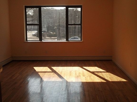 2nd image of 387 Sumpter St APT 1