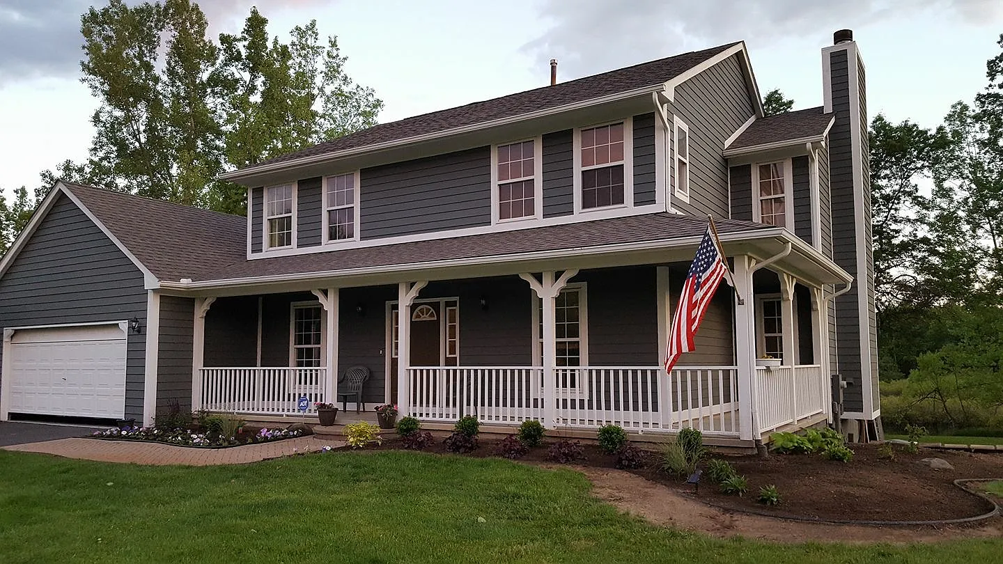 100 Betsy Ln photo 1