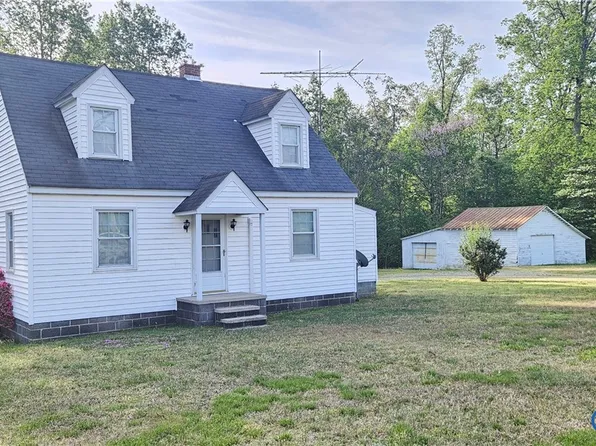 1889 Richmond Hwy, Tappahannock, VA 22560
