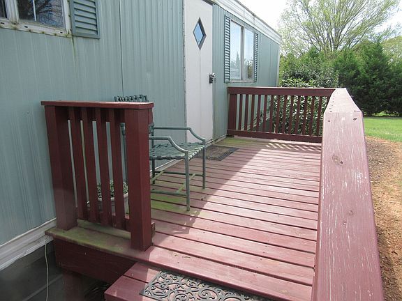 3rd image of 3487 Avery Rd