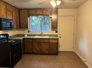 534 Sunrise Ave APT C, Modesto, CA 95350