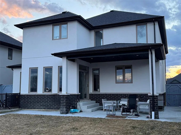 365 Christine Ave — Photo 37