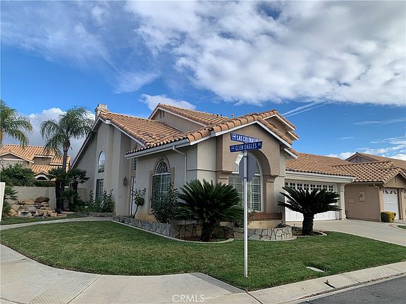 3rd image of 1418 Las Colinas Ave