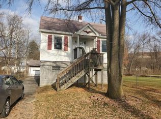 8801 Murray Rd, Valley View, OH 44125