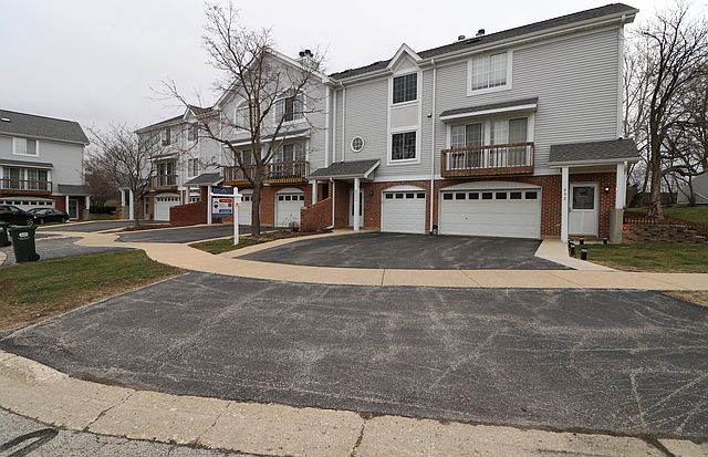1st image of 834 W Saint Johns Pl
