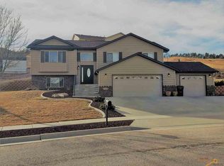 1025 Northridge Dr, Rapid City, SD 57701
