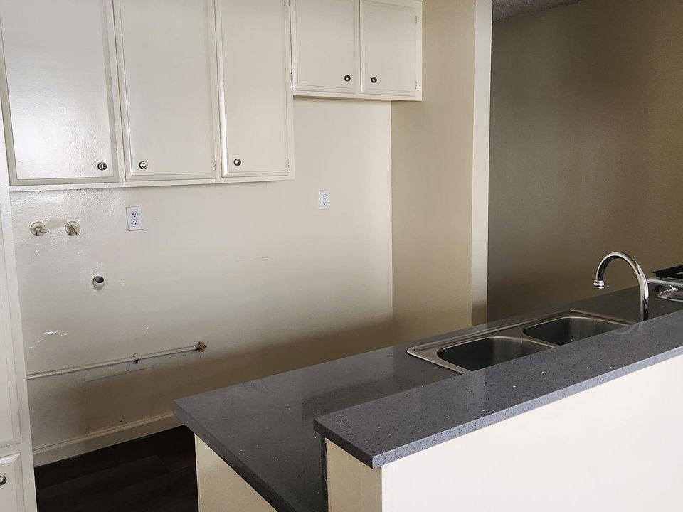 1st image of 5712 Corona Ave #A