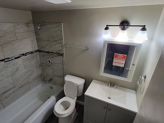 4th image of 7289 Morningaire Cir