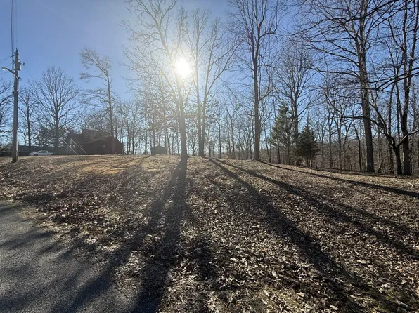 40 Backwoods Ests, Indian Mound, TN 37079