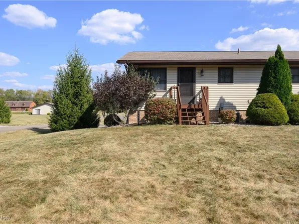 1242 Schneiders Crossing Rd NW APT C, Dover, OH 44622