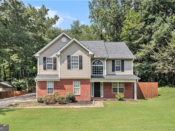 171 Barrington Farms Pkwy, Sharpsburg, GA 30277