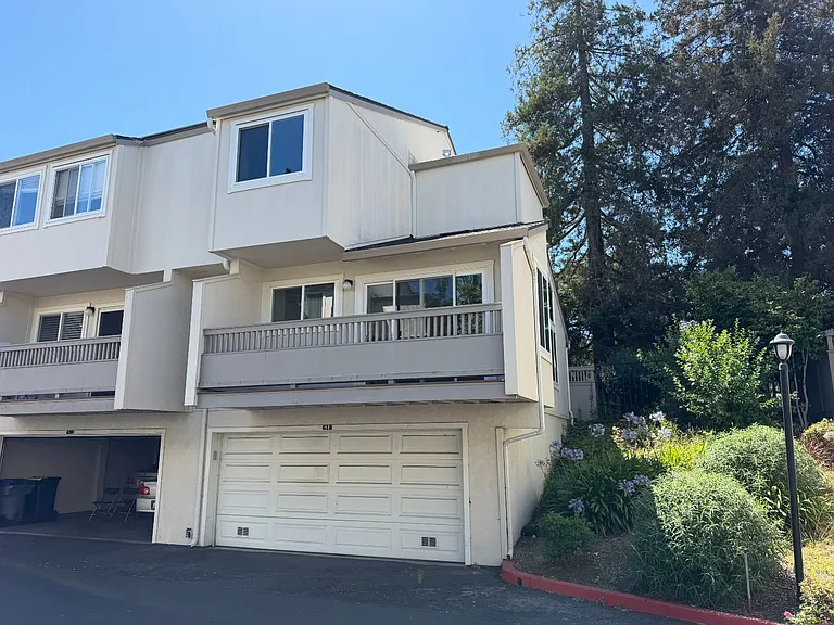 618 S Fair Oaks Ave — Photo 1