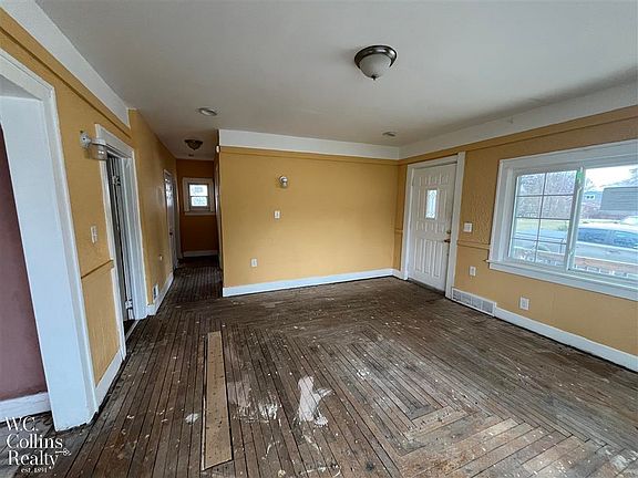 4th image of 2119 Rome Ave