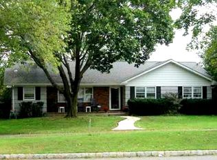 29 Robertsville Rd, Marlboro, NJ 07746