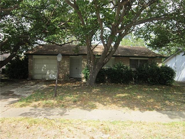 1st image of 1513 Rosewood Ln