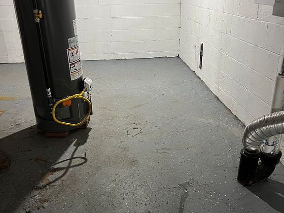 3rd image of 3351 N Colorado Ave