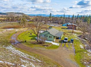 775 Trails End Ln, Eagle Pt, OR 97524