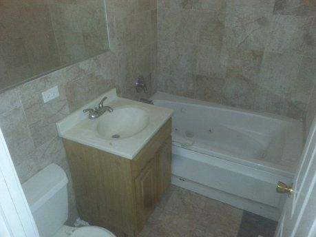 2nd image of 7236 S St Lawrence Ave APT 1
