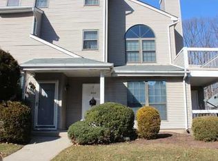 5008 Stonehedge Rd, Edison, NJ 08820